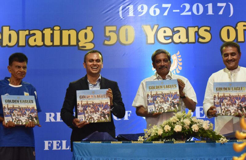 From left to right: Inacio Fernandes, Dempo player from the first team in 1967, club president Shrinivas Dempo, Goa chief minister Manohar Parrikar and AIFF president Praful Patel release Golden Eagles, a commemorative book that celebrates Dempo’s rich 50 year history