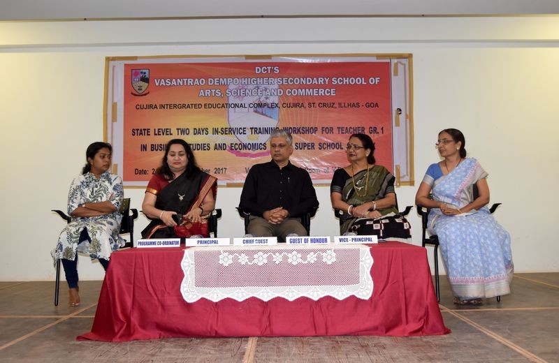 Chief Guest for the inauguration of 2 days In Service Training for Economics and Business Studies Teachers, Shri. Rajesh Bhatikar, Guest of Honour, Smt. Radhika Nayak, Principal, Mrs. Rupa Khope, Vice Principal, Mrs. Rekha K. Guralla and Convenor of the workshop teacher, Mrs. Aparna Morya.