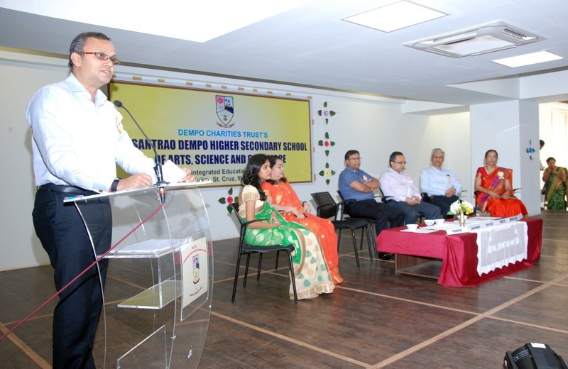 The Chairman of DCT’s Shri. Srinivas Dempo, delivering the welcome address.  Also seen Chief Guest for the prize distribution ceremony, Shri. Vishwajit Rane Minister of Health, Govt of Goa Trustee of Dempo Charities Trust, Shri. Yatish Dempo, Administrator of DCT’s Shri. Rajesh Bhatikar, Principal Mrs. Rupa Khope, Vice Principal Mrs. Rekha Keni Gurrala, and General Secretary Ms. Pallavi Betkikar.