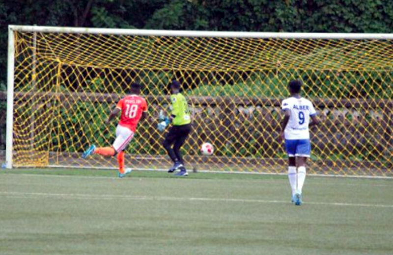 Sporting-Clube-go-past-Dempo-SC